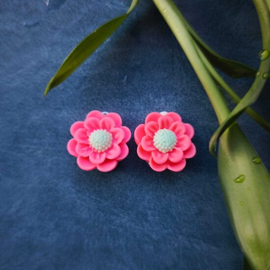 Klipši Spilgti rozā ziediņi